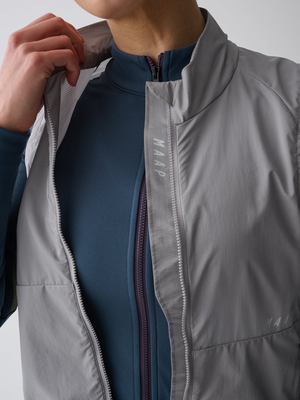 Women's Alt_Road Wind Vest